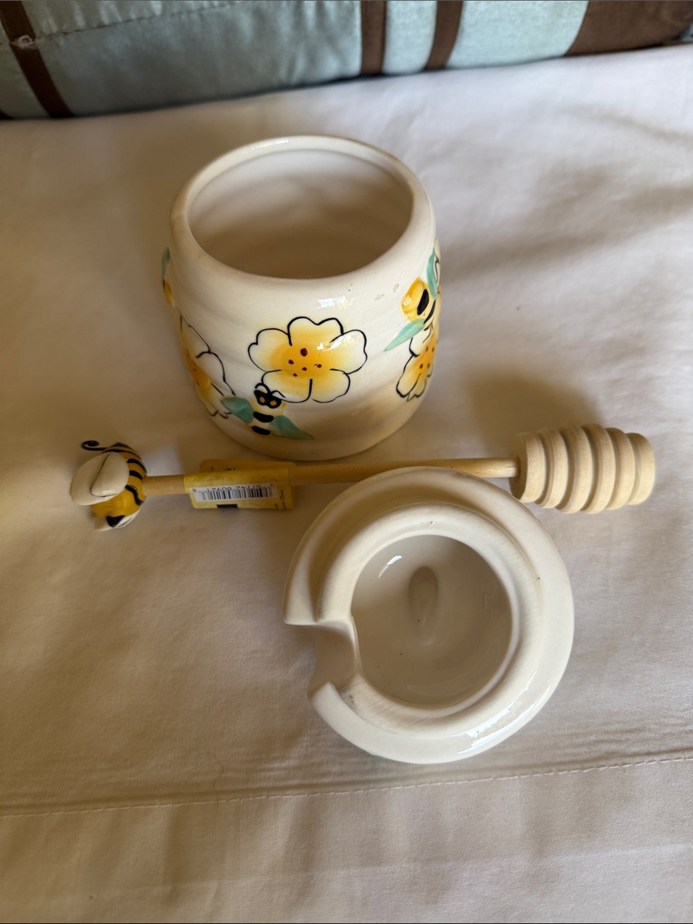 Ceramic Bee Honey Pot with Dipper - Picture 2 of 7